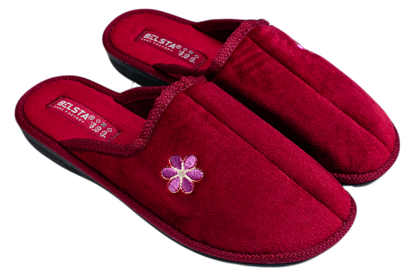 Женские тапочки БЕЛСТА из велюра бордового цвета украшены цветочком - 1