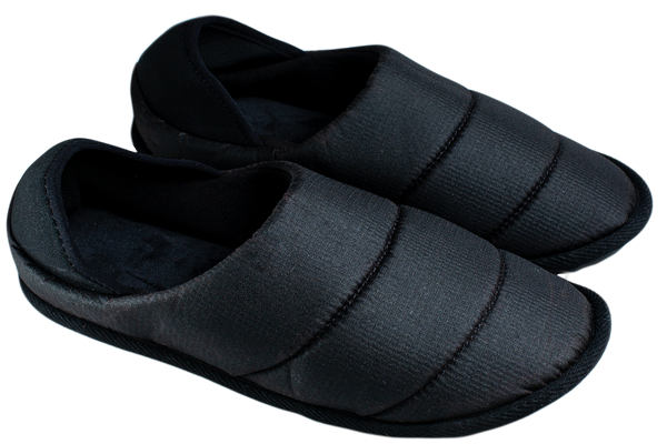 Мужские закрытые стёганные тапочки БЕЛСТА из чёрного текстиля с закрытой пяточкой - 1